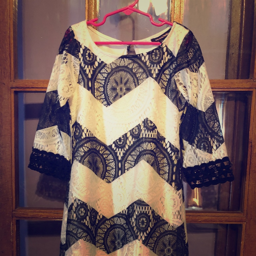 Girls Dress Size 7 Black & White My Michelle